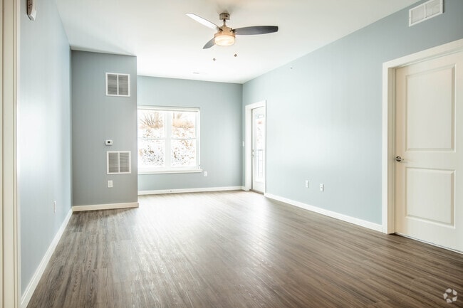 2HAB, 2BA - 1076 ft² - Stony Acres