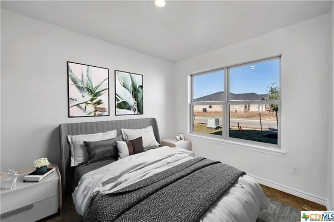 Building Photo - 1238 Lehmann Dr