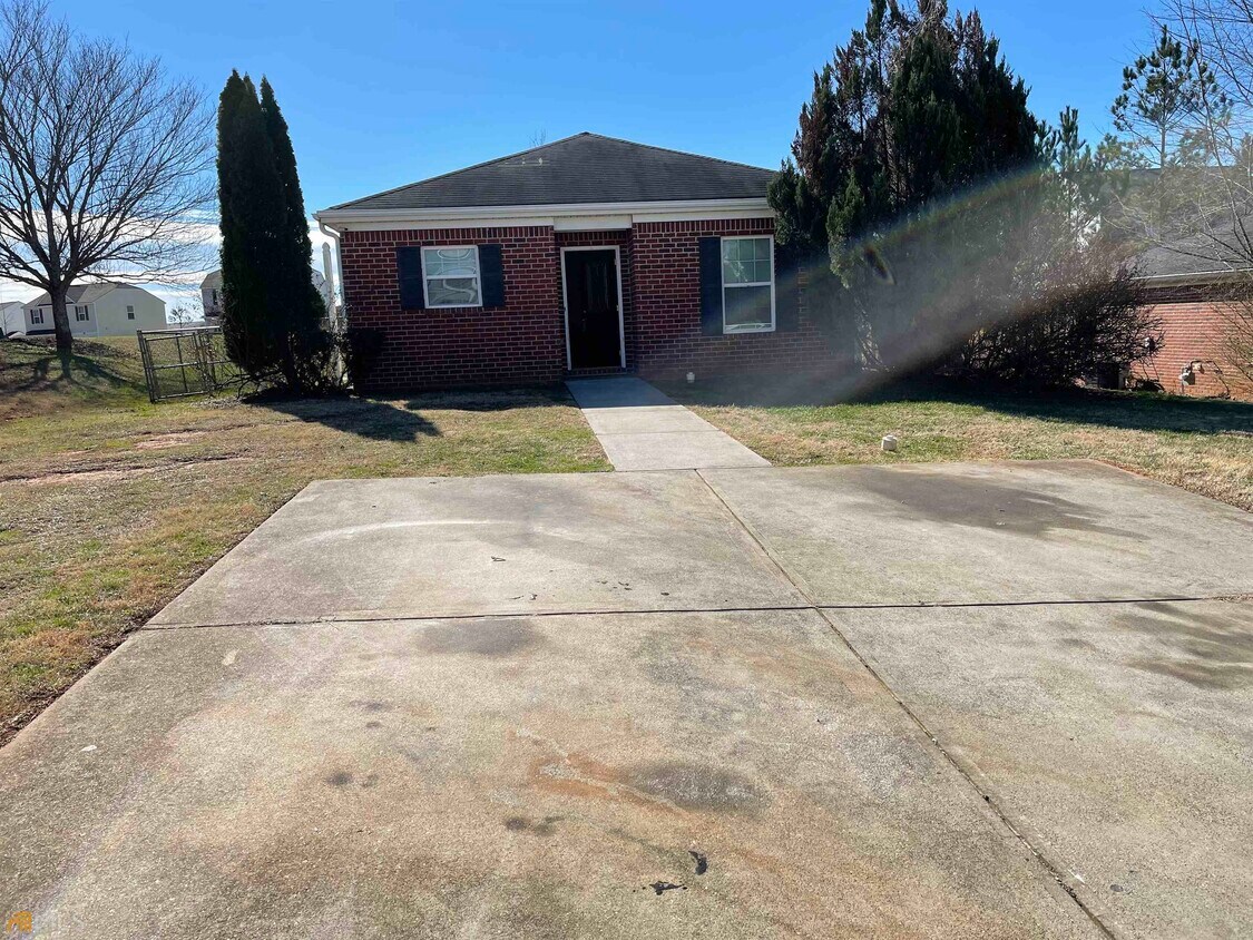 500 Dove Way, Social Circle, GA 30025 House Rental in Social Circle, GA