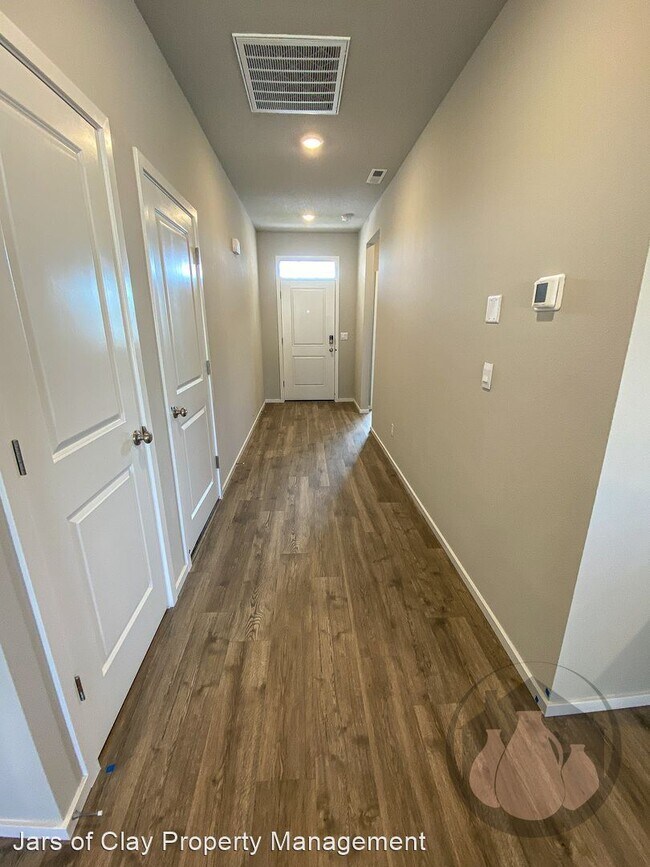 Building Photo - 3 br, 2 bath House - 2333 Ben Brown Dr