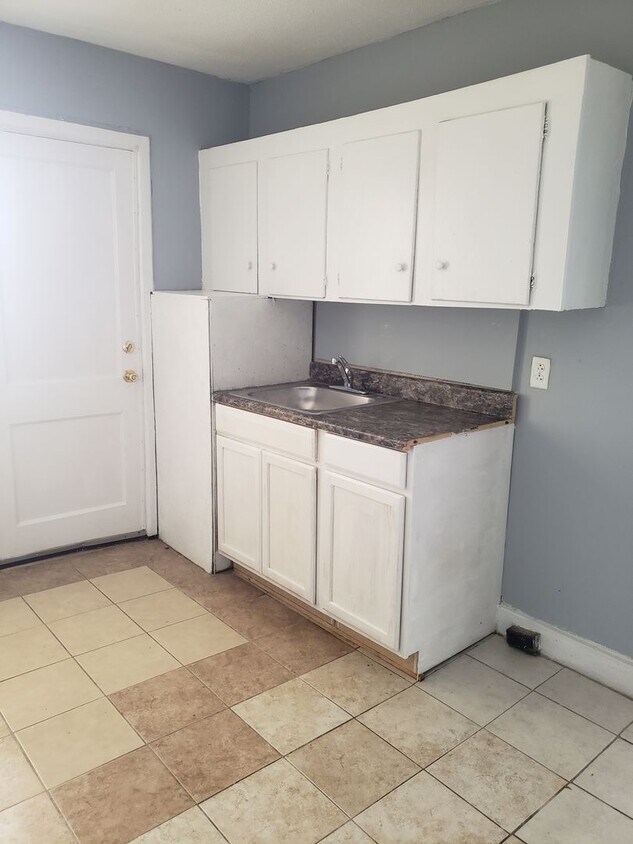 Foto del edificio - Cozy Two Bedroom Duplex in Lincoln Heights!