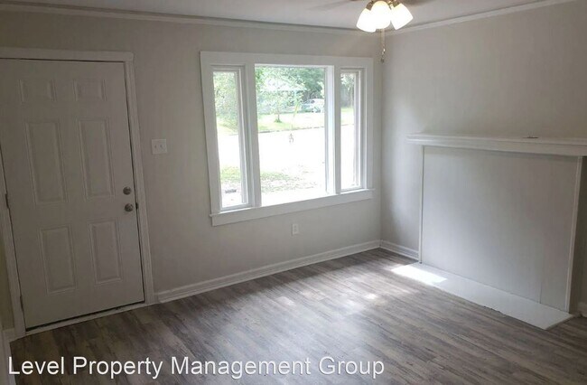 Foto del edificio - 4 br, 1 bath House - 1467 Pitman Drive