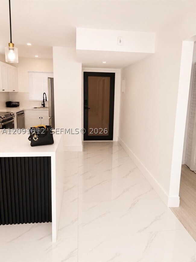 Foto del edificio - 10851 SW 2nd St