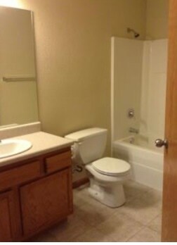 Foto principal - 1712 Clover Dr
