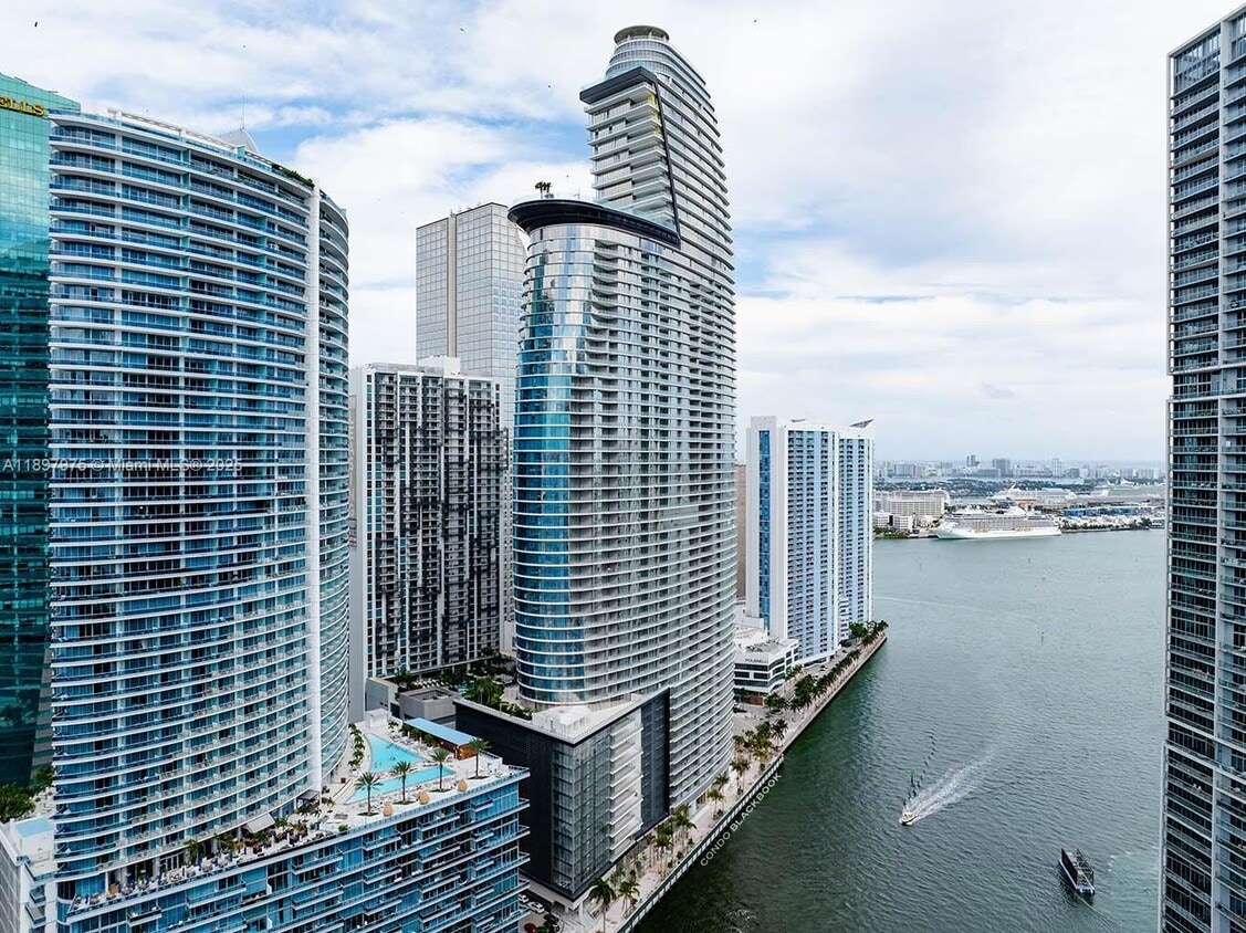 Foto principal - 300 Biscayne Blvd Way