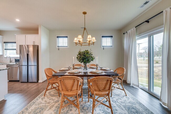 Foto del edificio - 1706 Mainsail Ln