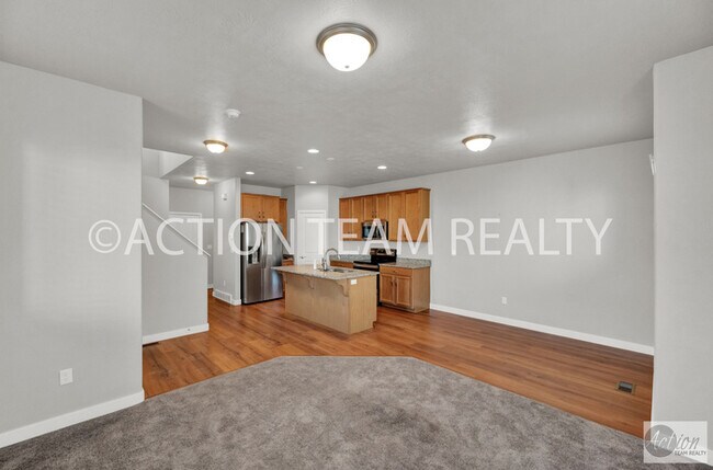 Foto del edificio - Beautiful Townhome in Bluffdale