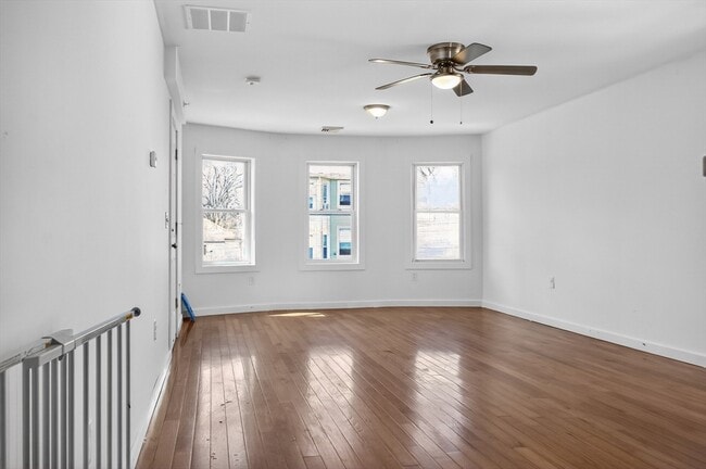 Foto del edificio - 247 Pilgrim Ave