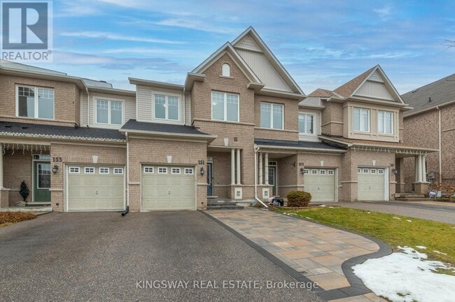 Building Photo - 151 Courtland Crescent