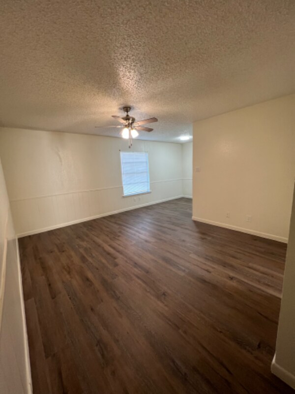 Foto principal - 1702 Kirk Ave