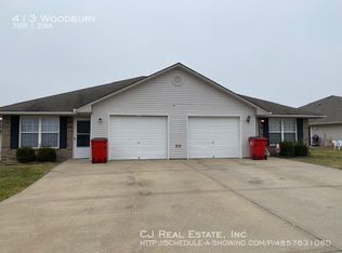 Foto del edificio - 417 NW Woodbury Dr