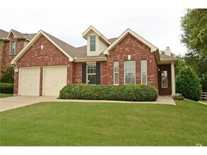 Building Photo - 7800 Shasta Dr