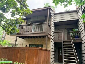 Building Photo - 11711 Memorial Dr