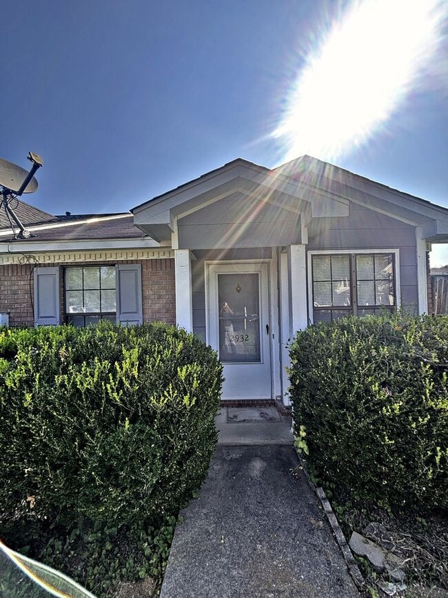 Building Photo - 2932 McDonald Ct SW