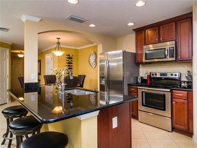 Foto del edificio - 2818 Birchcreek Dr