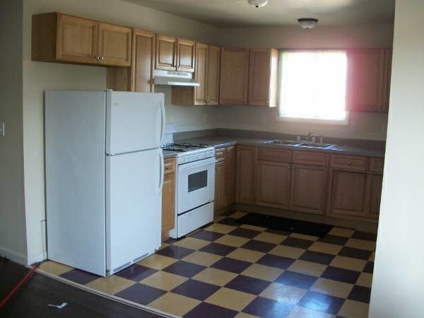 Primary Photo - 12 Water St