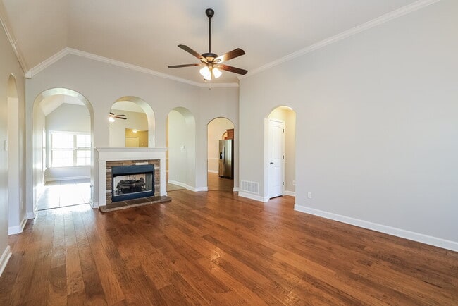 Building Photo - 5279 Conifer View Ln