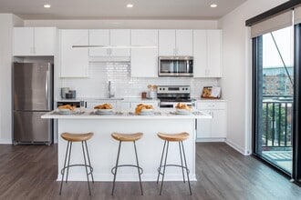 Interior Photo - Alton Heights