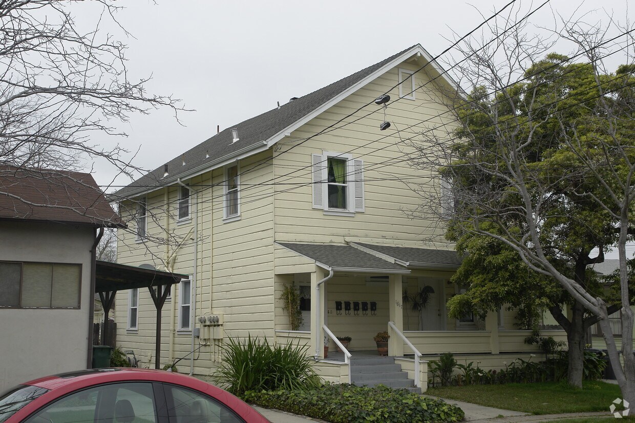 Building Photo - 1617 8th St