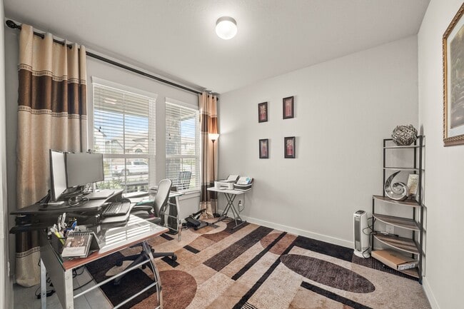 Foto del edificio - 18419 Windy Knl Wy