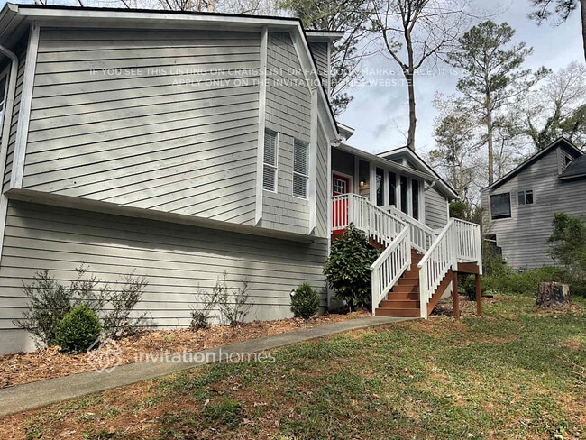 Foto del edificio - 232 Rustic Ridge Dr NE