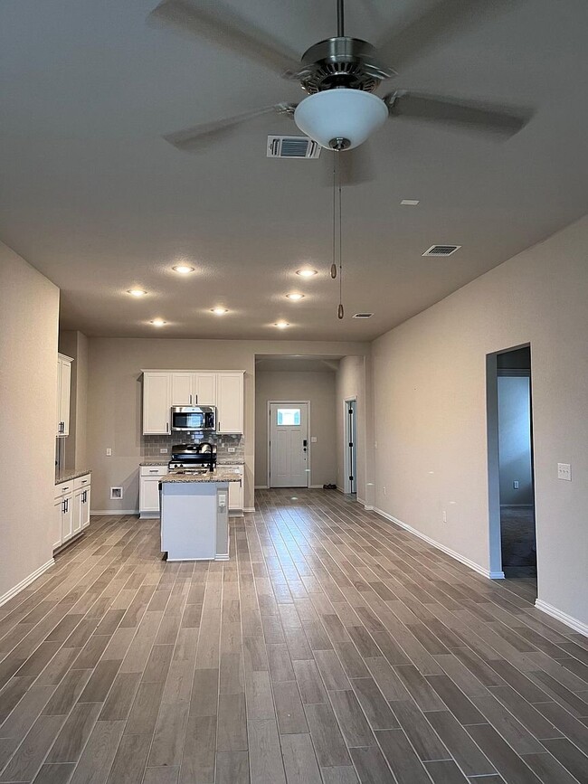 Building Photo - 135 Smokebush Trail