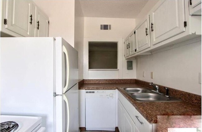 Foto del edificio - 1215 Habersham St
