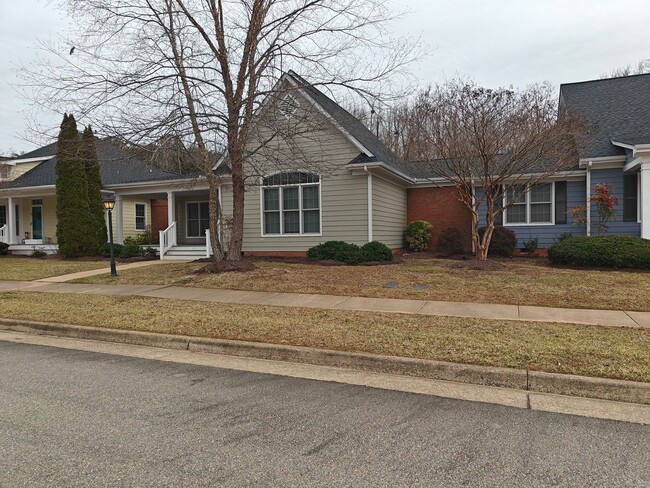 Foto del edificio - 55+ patio home in the Village of Powhatan