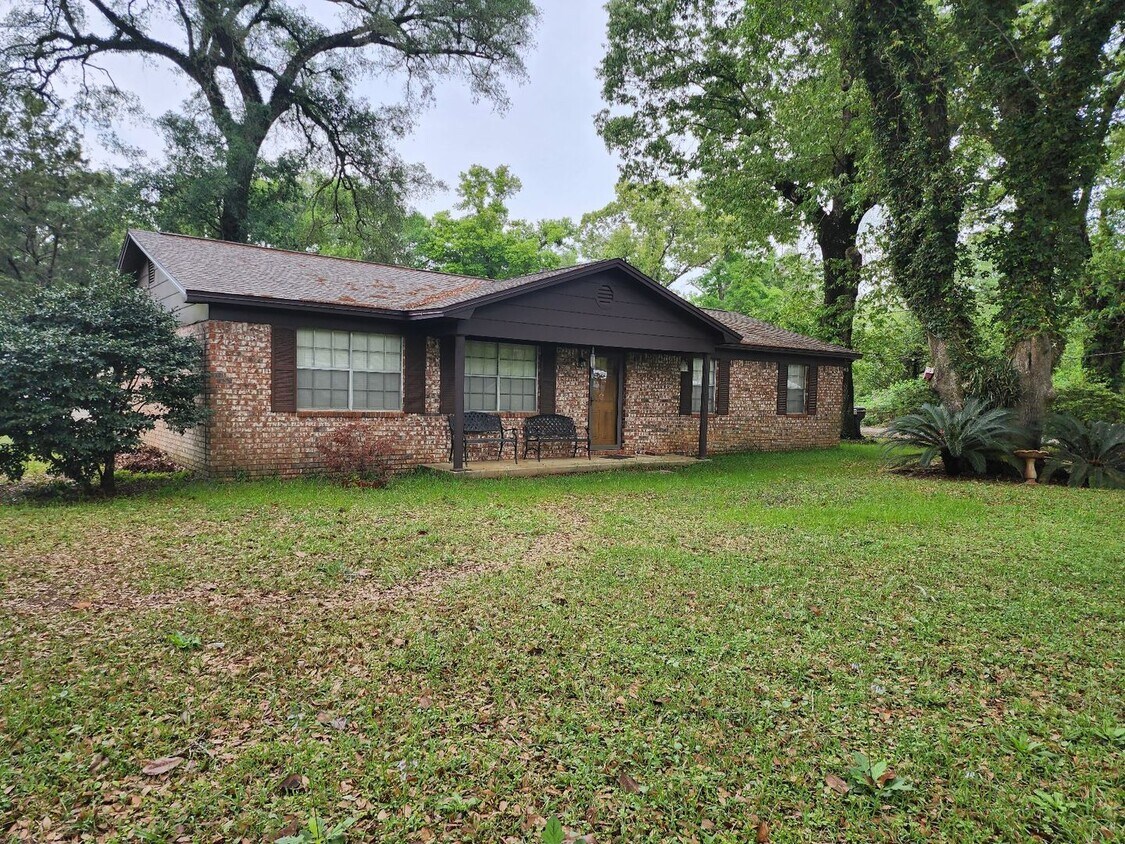 Primary Photo - This stunning 3/2, Brick Home, Corner Lot ...