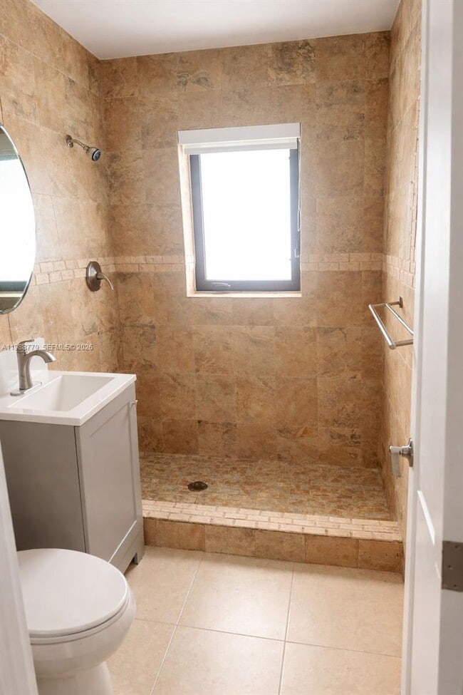 Building Photo - 9831 Martinique Dr