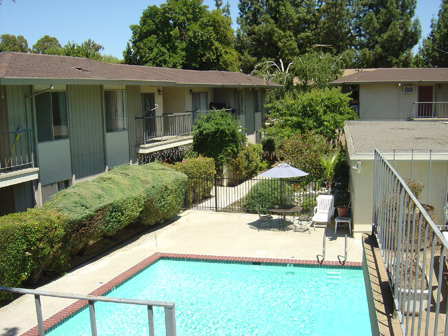 Building Photo - Aggie Garden Apartments