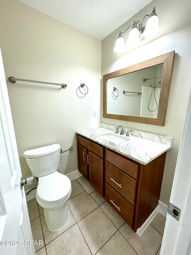 Building Photo - 215 San Pablo St