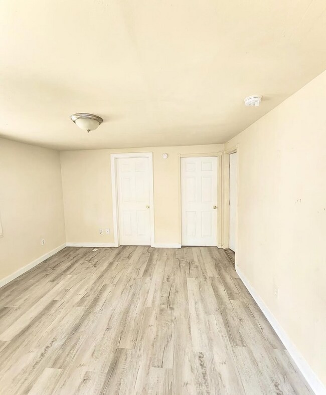 Foto del edificio - 2828 E 15th St