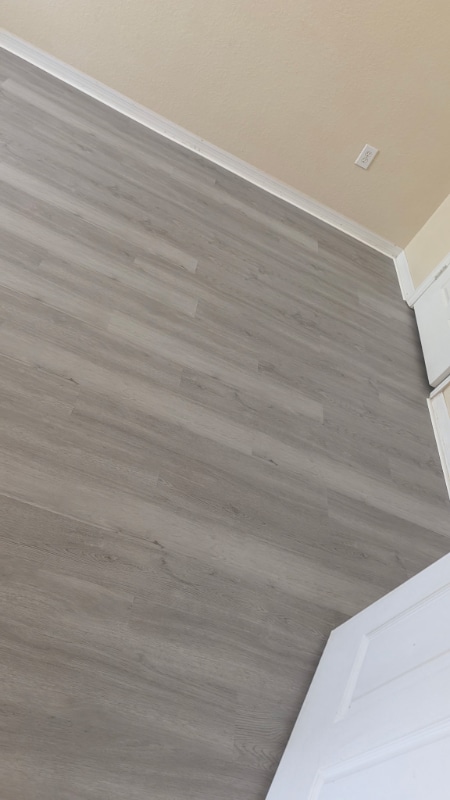 Building Photo - 18001 Richmond Pl Dr