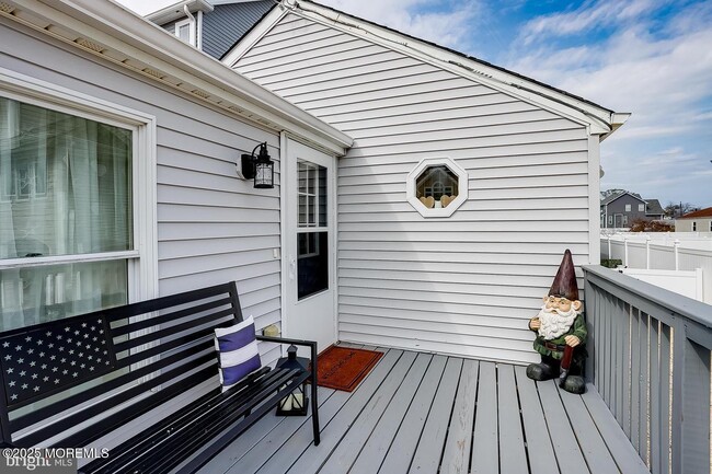 Building Photo - 38 Bay Breeze Dr
