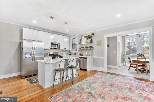 Foto del edificio - 706 W 21st St