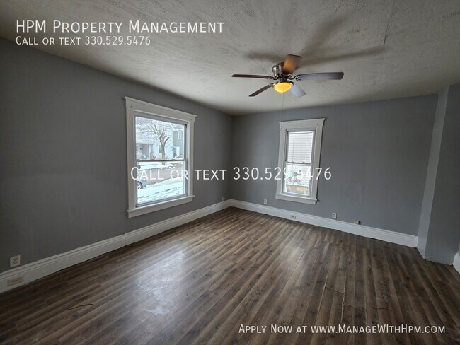 Foto del edificio - 111 Maple Ave SE