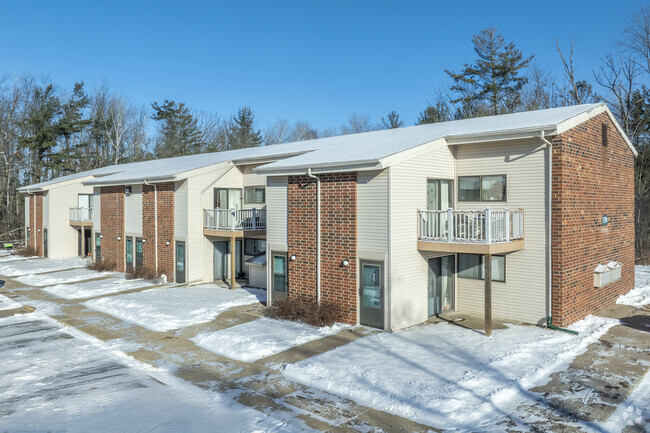 Building Photo - Forest View Apartments