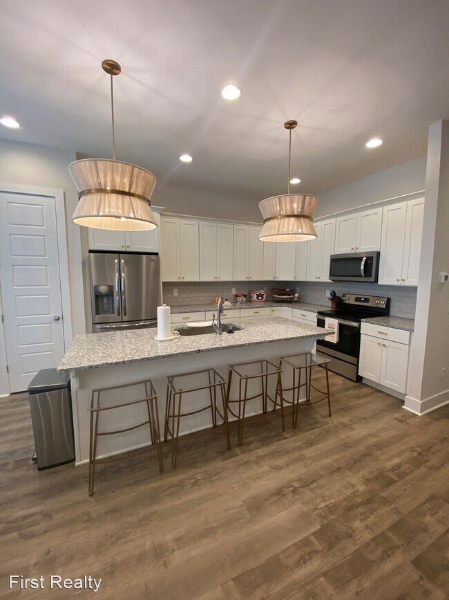 Building Photo - 3 br, 2.5 bath House - 607 Cameron Court