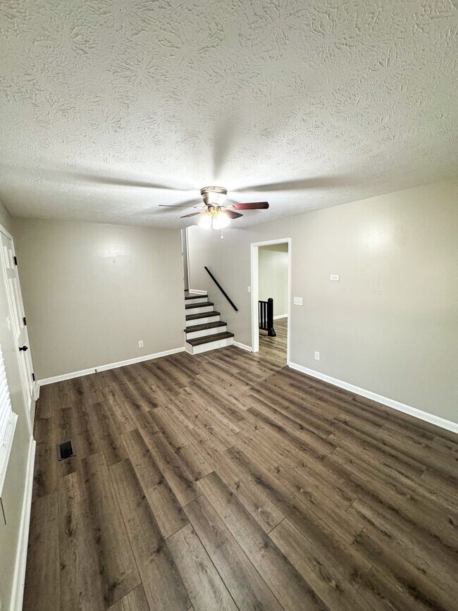 Foto del edificio - 926 Carson Ln SW