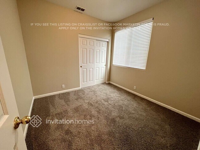 Building Photo - 2475 Independence Trail