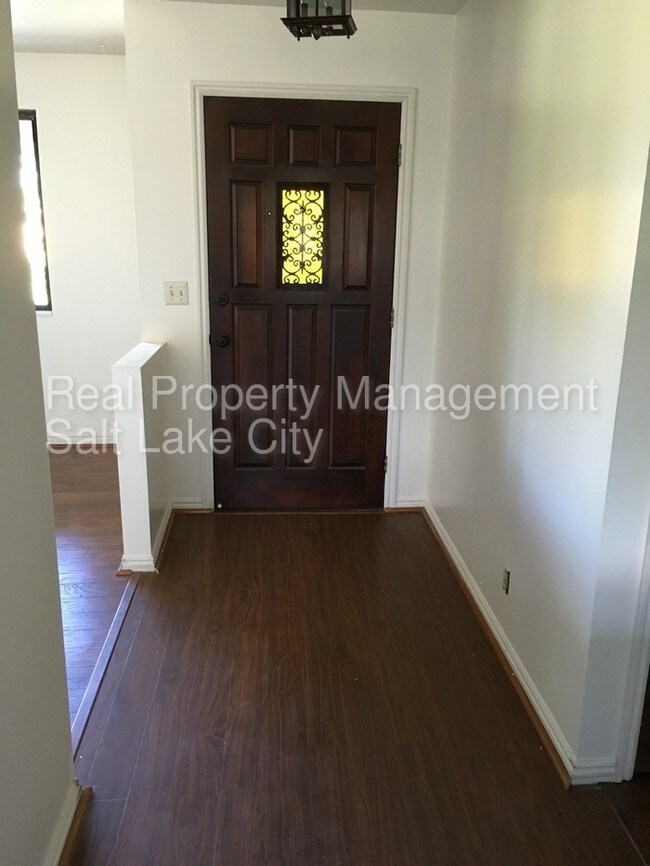 Foto del edificio - 6795 S 2240 E