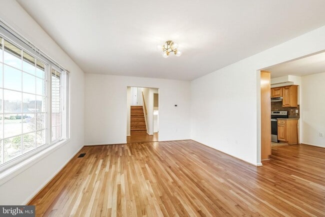 Foto del edificio - 18724 Bloomfield Rd