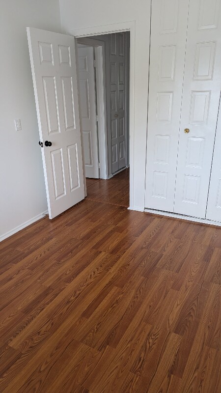 Foto del edificio - 550 E Willow Rd