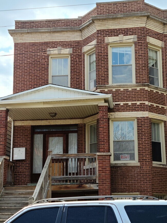 Building Photo - 3312 N Lawndale Ave