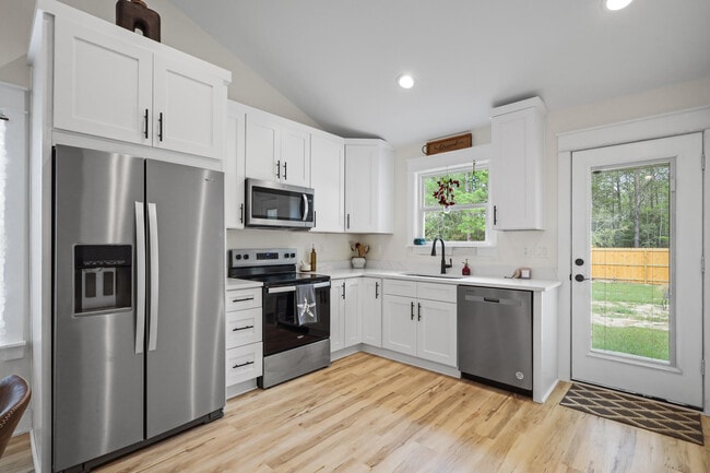 Foto del edificio - 71 Lafavre Ln