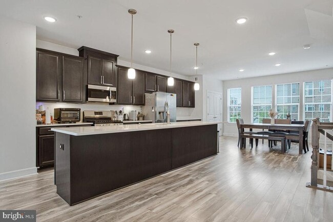 Foto del edificio - 9724 Glassy Creek Way