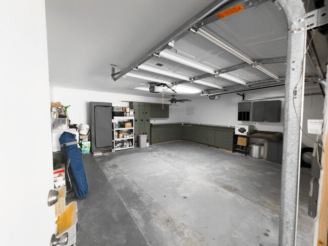 Foto del edificio - 10723 Elmdale Dr
