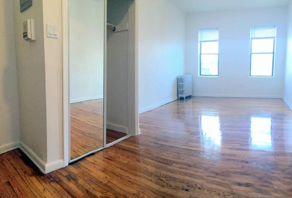 Foto principal - 79 E 4th St
