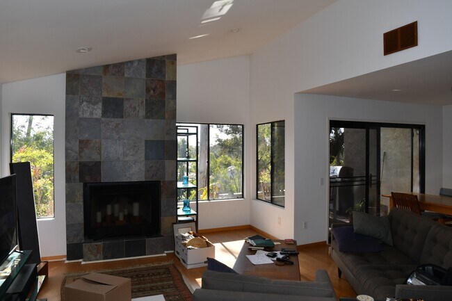 Foto del edificio - 10353 Crosscreek Terrace